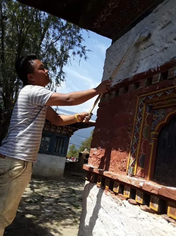 White washing of chorten
