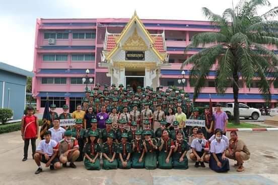 แข่งเดินสวนสนาม