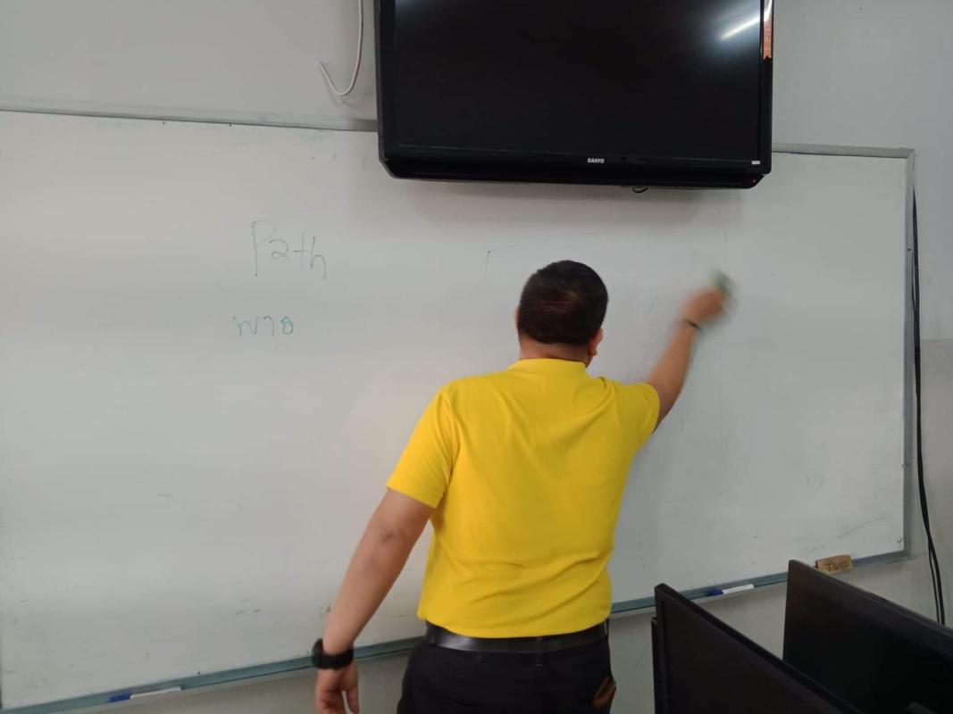 มำความสะอาดห้องปฏิบัติการคอมพิวเตอร์