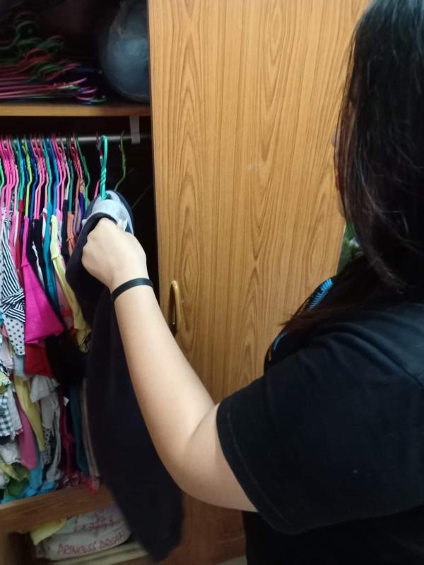 เก็บผ้า