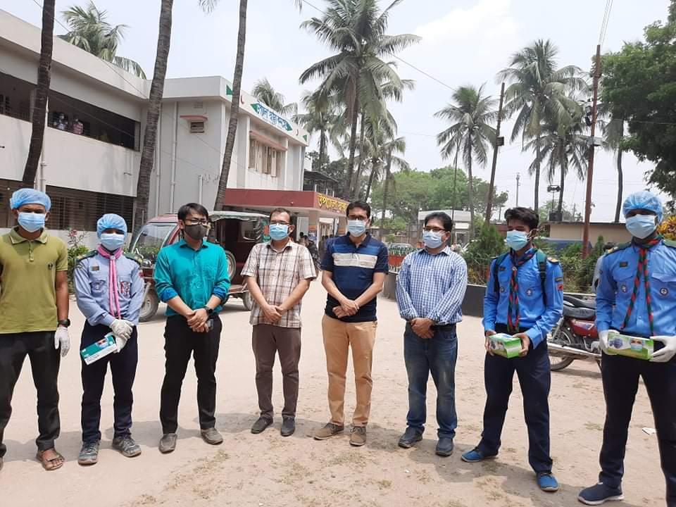 শতভাগ মাস্ক ব্যবহার নিশ্চিতকরনে এক সপ্তাহ ব্যাপী সচেতনতামূলক কার্যক্রম By খানসামা উপজেলা রোভার।