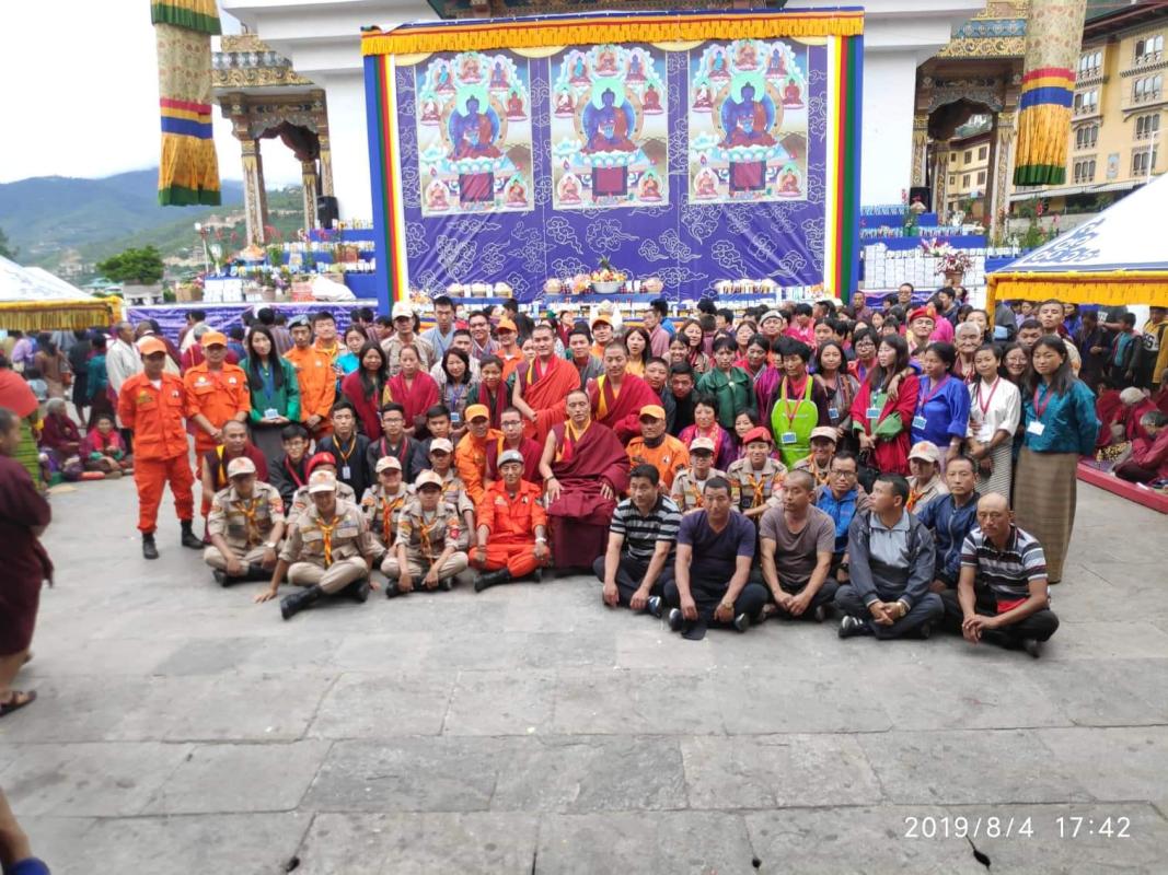 Voluntary at the Medicine Buddha mantras 