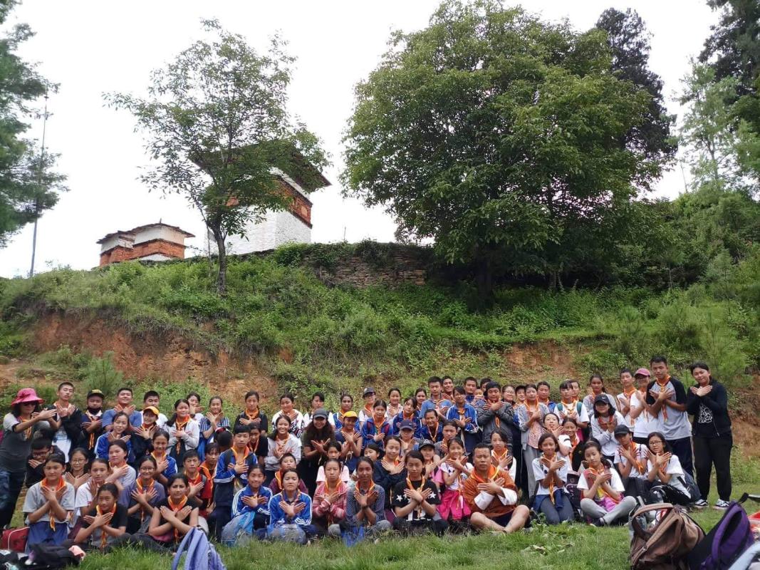 hiking plus cleaning campaign 