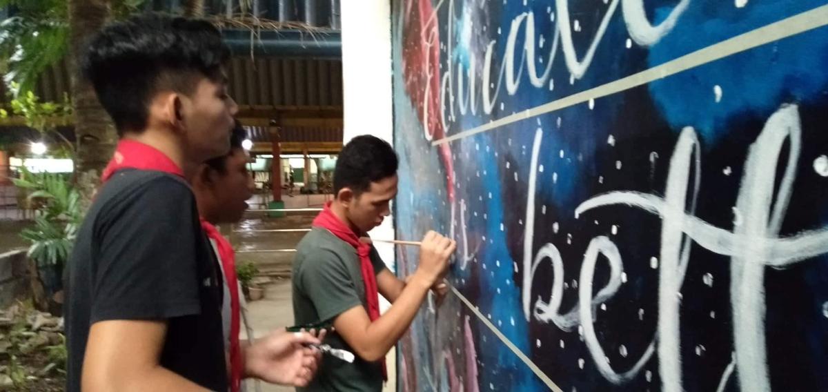 Pakikiisa ng caloocan high school senior scout sa brigada eskwela