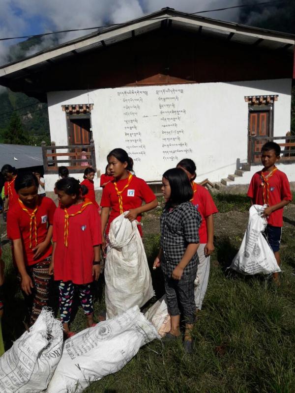 Linking with community for Peace Day