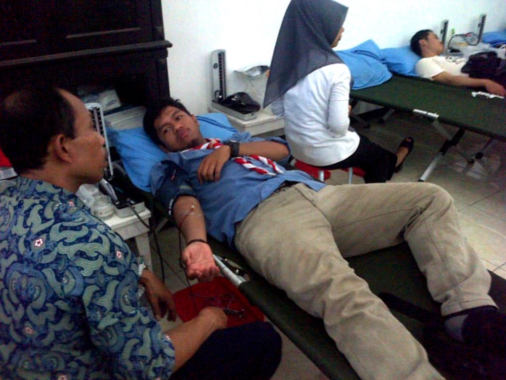 "DONDA" Proving Love to Others