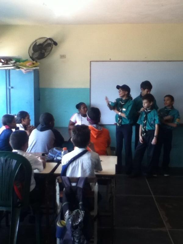 Una Sonrisa en la Escuela Libertador Bolívar