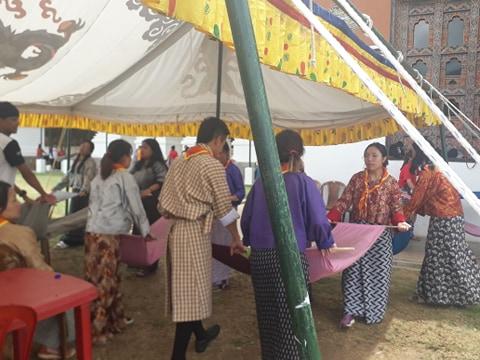 zhabtok (voluntary service) at Lam Serpo Lhakhang, Punakha