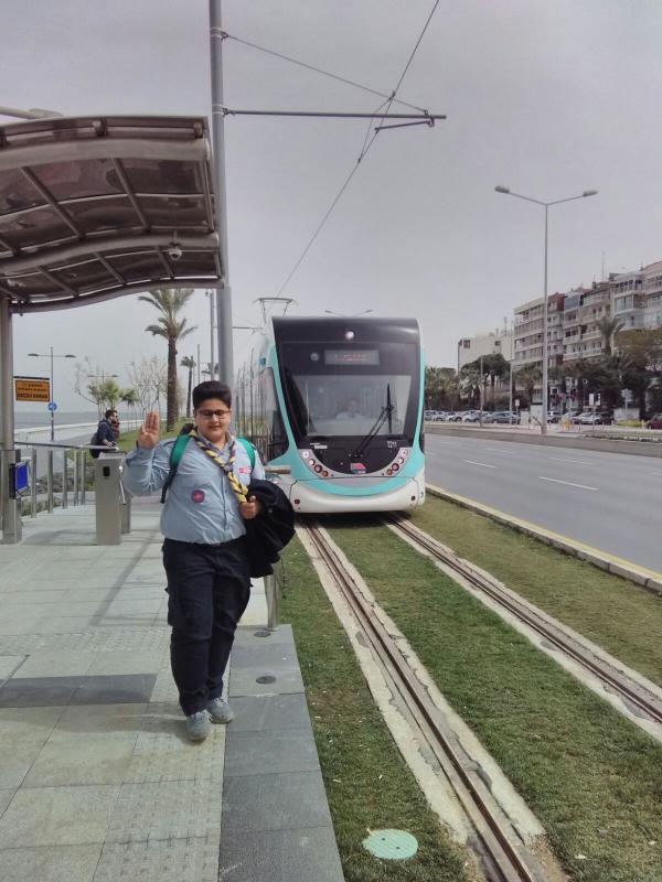 CAP : activity 01 / 10 : " USE PUBLIC TRANSPORT"