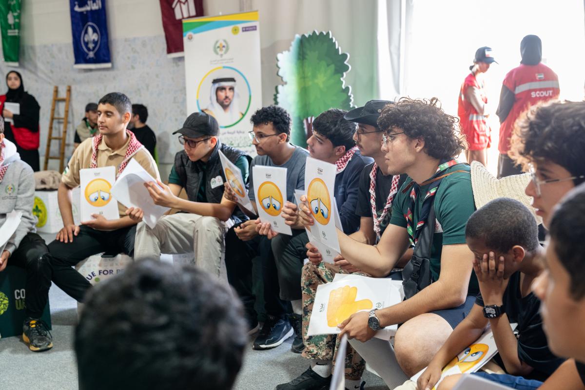 Young scouts in a discussion 