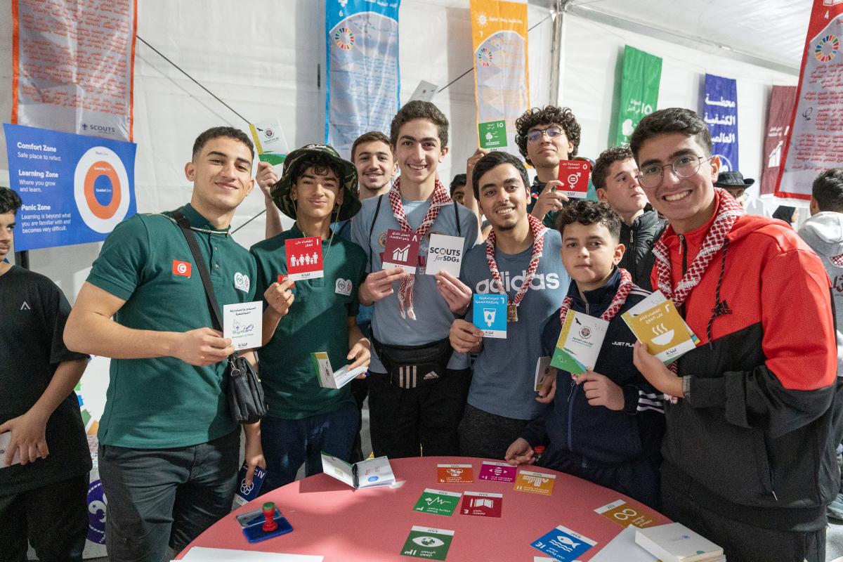 Group photos of young people 