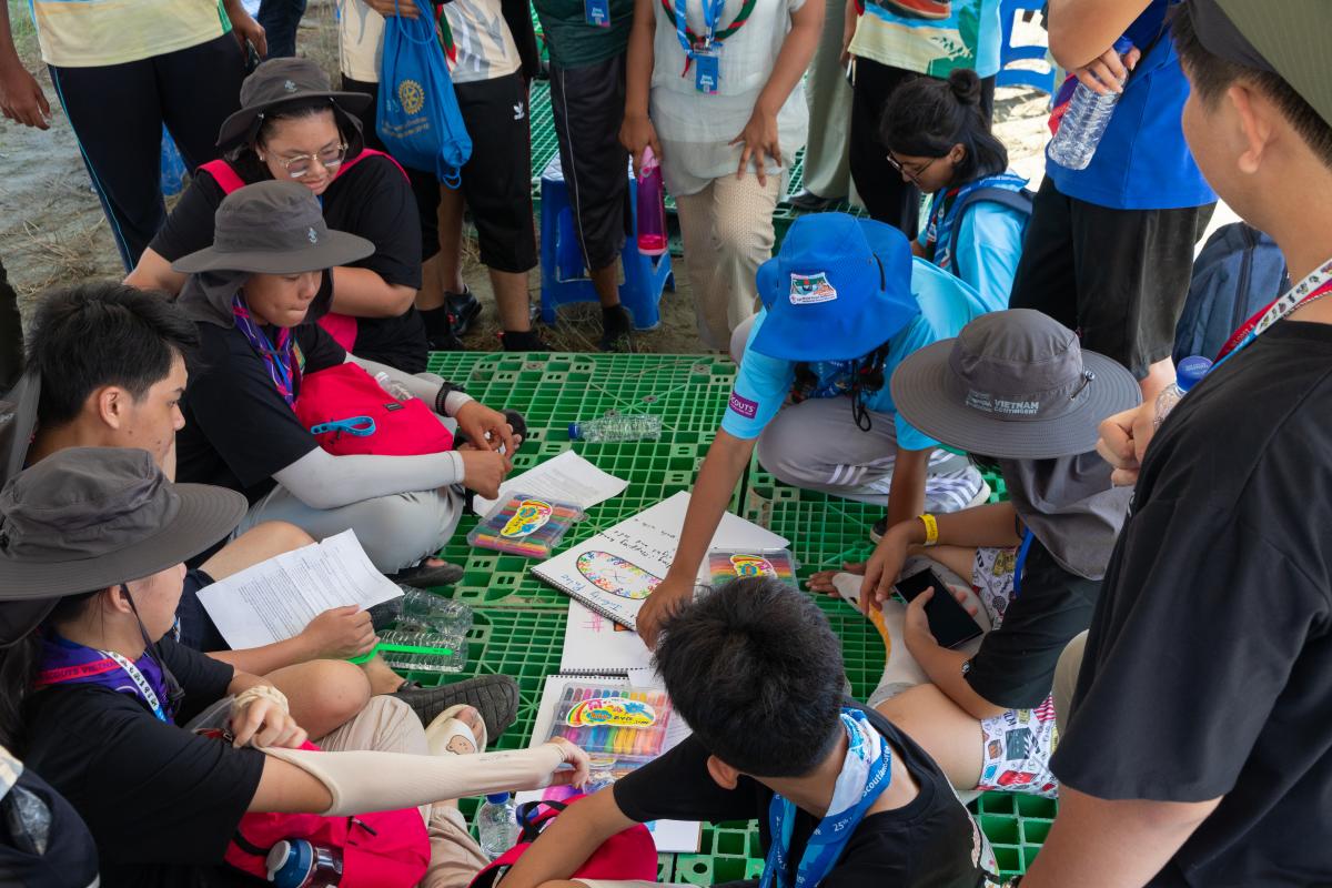 Young people working together 