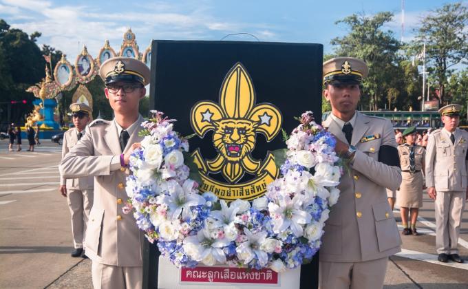 คณะลูกเสือแห่งชาติ นำพวงมาลาวาง ณ ลานพระบรมรูปทรงม้า เนื่องในวันปิยมหาราช วันที่ 23 ตุลาคม 2560