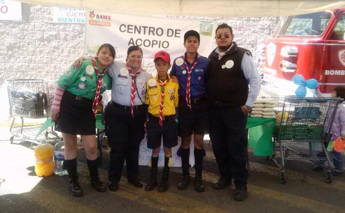 Proyecto 'SIEMPRE LISTOS PARA AYUDAR'' apoyo a la comunidad Banco de Alimentos recolactando alimentos en el centro comercial  y Parroquia de Fatima en el control del transito en la peregrinación a 