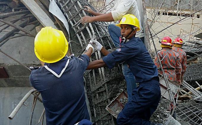A Rover Scout Team's Quick Response To A Rescue Operation (Mongla Zilla Sea Rover Scout Group)