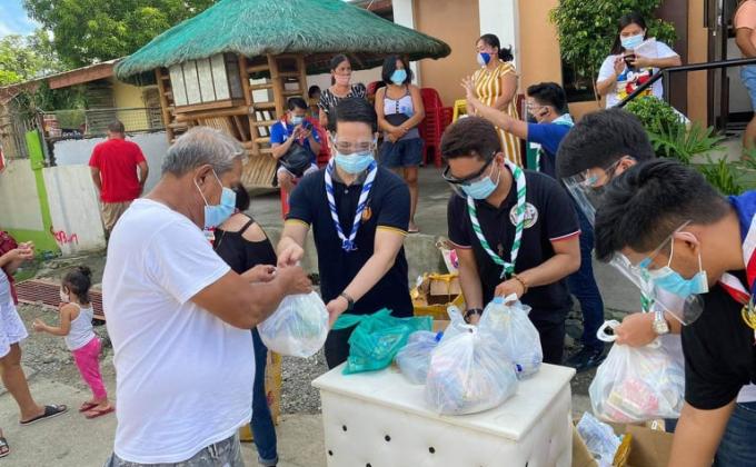 Christmas Donation Drive | Bacolod and Nueva Ecija Council