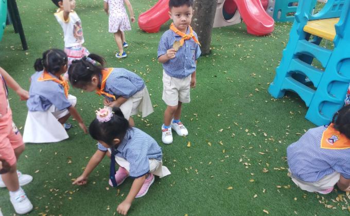 ช่วยกันบำเพ็ญประโยชน์