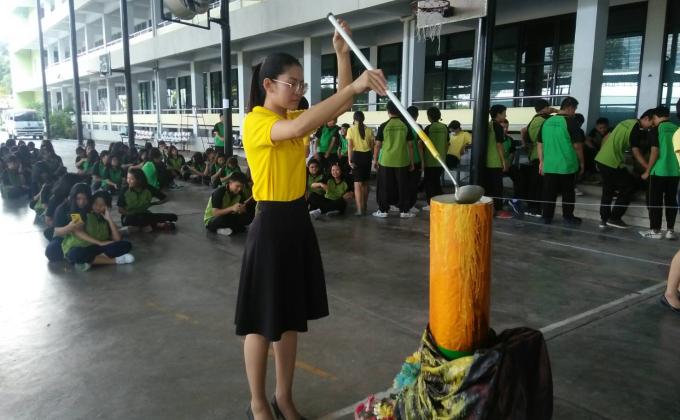 กิจกรรมหล่อเทียน