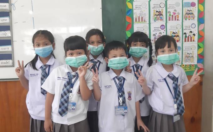 รณรงค์ร่วมกันป้องกันฝ่น pM 2.5 ร . ร จันทศิริวิทยา