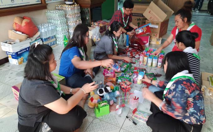 จิตอาสา จัดของขวัญ