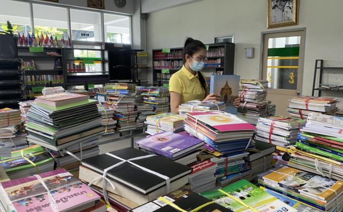 ช่วยจัดห้องสมุดโรงเรียน