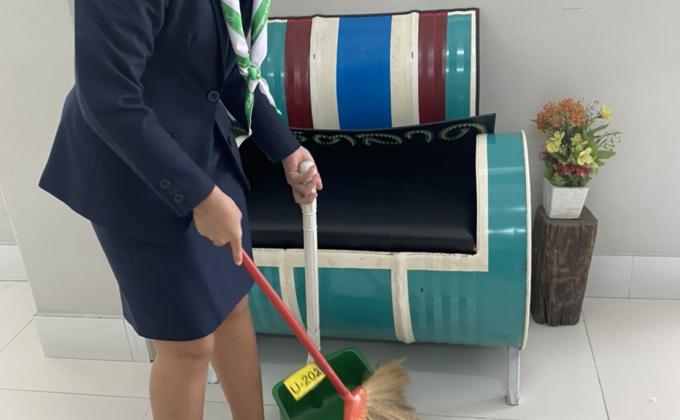 ดูแลรักษาความสะอาดห้องเรียน 