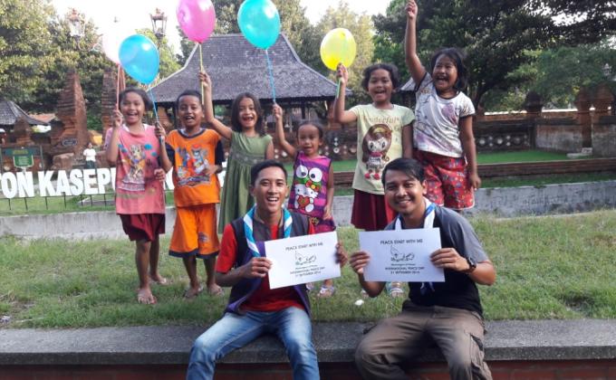 Bringing the happiness on peace day 2016