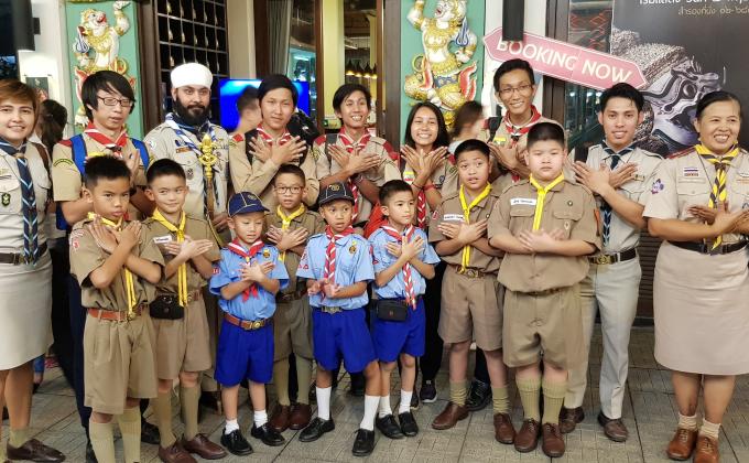 Myanmar scouts has been watched Jolouis puppet for preserve Thai cultural.   