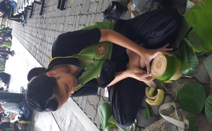 ทำกิจกรรมลอยกระทง
