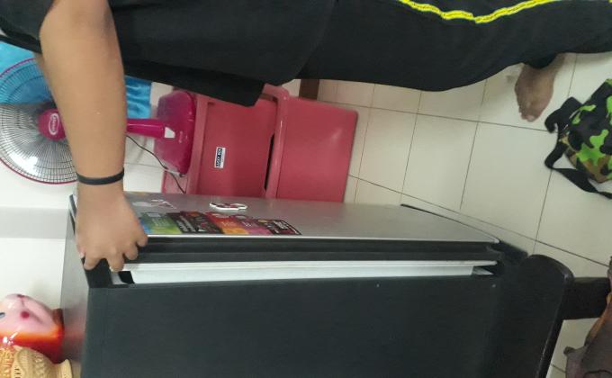 ปิดตู้เย็น