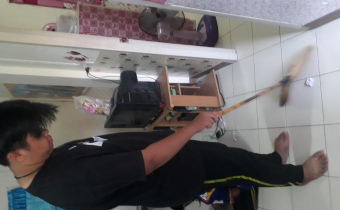 กวาดบ้าน