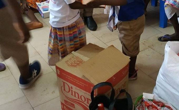 Dons à l'orphelinat des jeunes filles de Grand Bassam Cote d'Ivoire