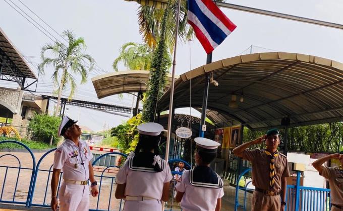 พิธีปิดกอง ก่อนร่วมกันทำจิตอาสาบริเวณ โรงเรียน