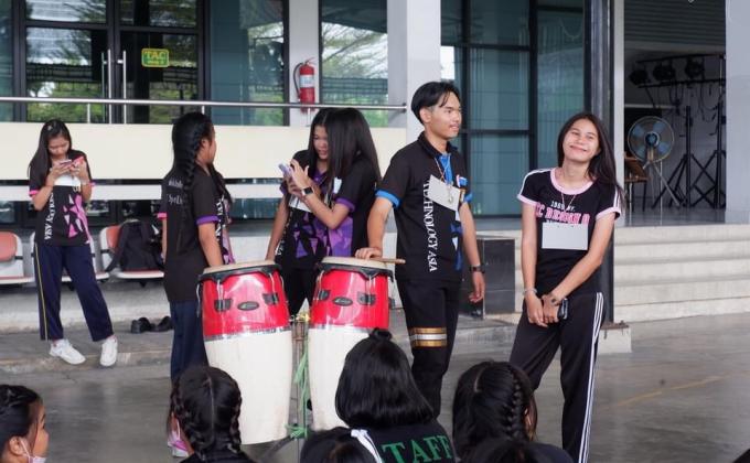 กิจกรรมสานสัมพันธ์พี่น้อง