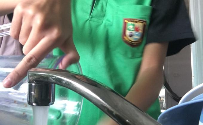 ช่วยย่าล้างจาน