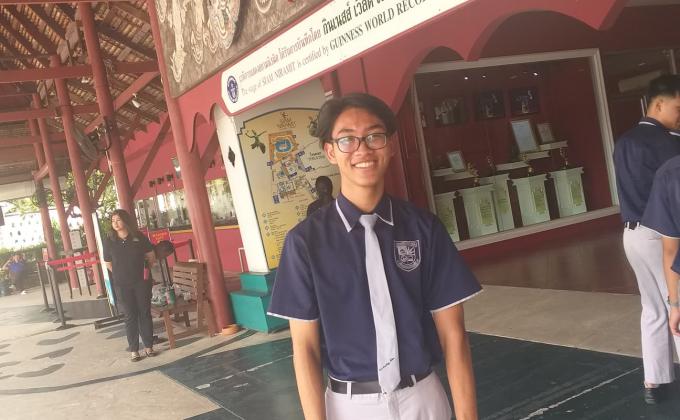 การเข้าชมการแสดงชาวจีน ณ โรงแสดงสยามนิรมิต