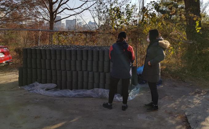 연탄이 전달하는 작지만 따뜻한 마음