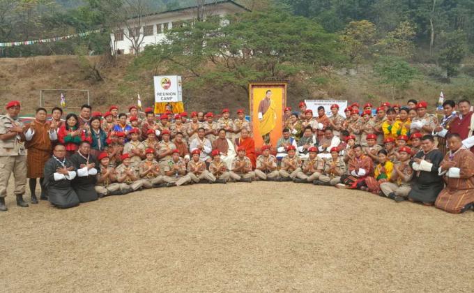 we went to celebrate the birth anniversary of his druk gyalpo at khangkhu and prayed for long health of his majesty 