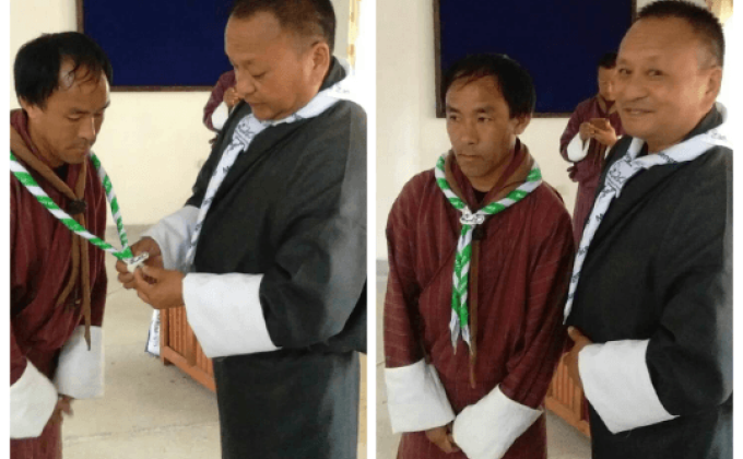 Award of Messenger of peace scarf 