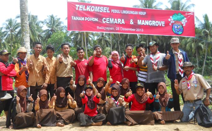 Penanaman 1000 Mangrove dan Cemara