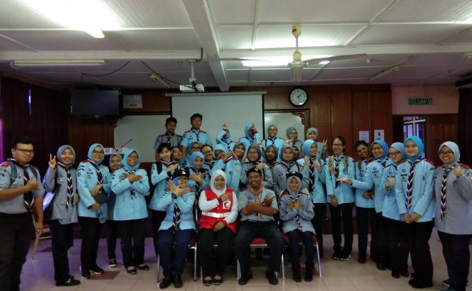 LATIHAN RAWATAN DAN PERTOLONGAN CEMAS (LENCANA PERKHIDMATAN KLKM UPM)