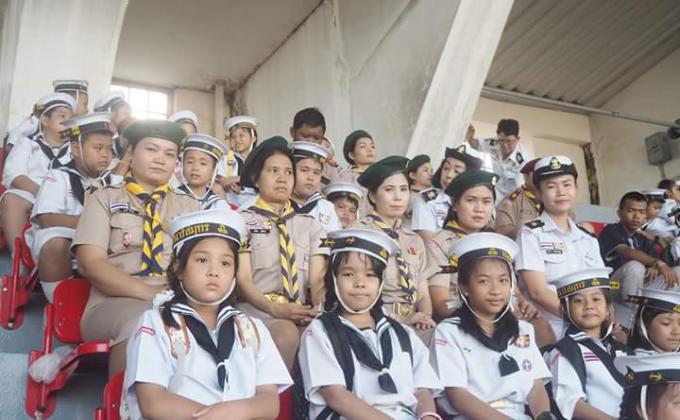 ร่วมพิธีสวนสนาม