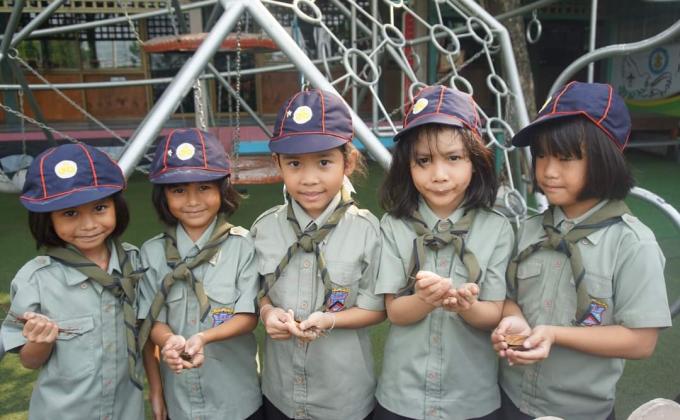 บำเพ็ญประโยชน์