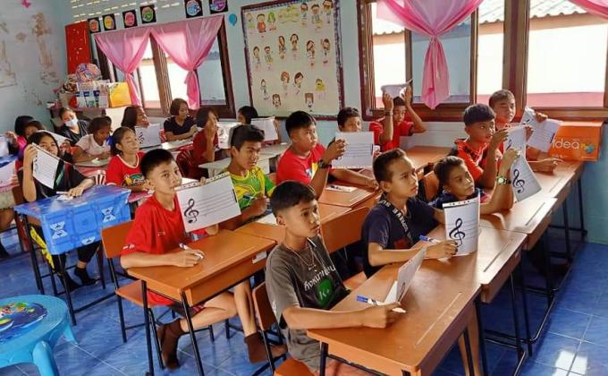 วิทยากรค่าย "คลีนิกสังคีต"  แก่โรงเรียนทุรกันดาร จ.ชัยภูมิ โดยไม่รับค่าตอบแทน