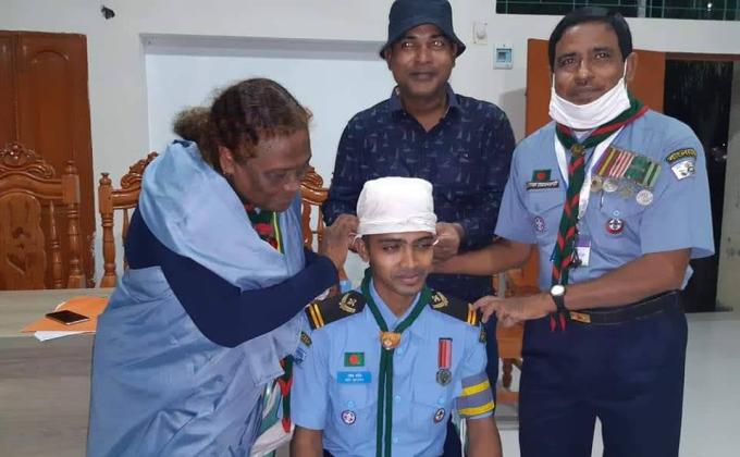 স্কাউট বিশ্বব্যাপী একটি অরাজনৈতিক, স্বেচ্ছাসেবামূলক প্রতিষ্ঠান।।