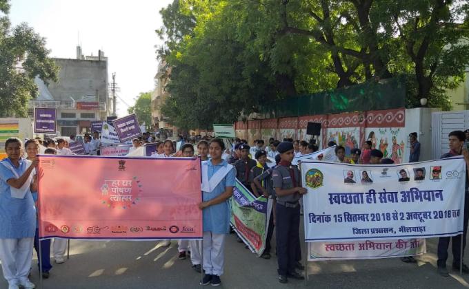 Scout guide Rover Ranger, Bhilwara participating in the Cleanliness Service Campaign