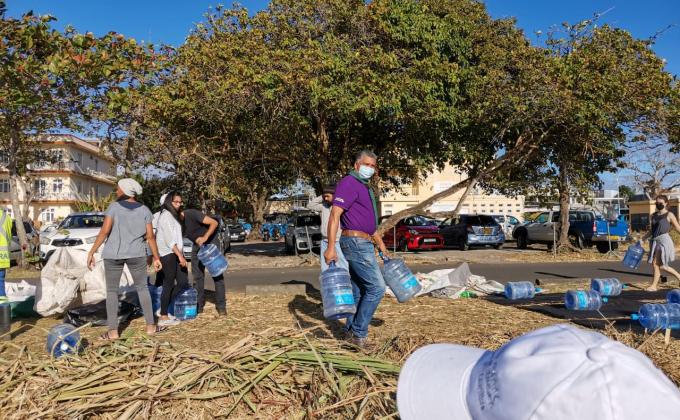 Scouting Response to the Oil Spill Disaster in the lagoon of Mauritius.