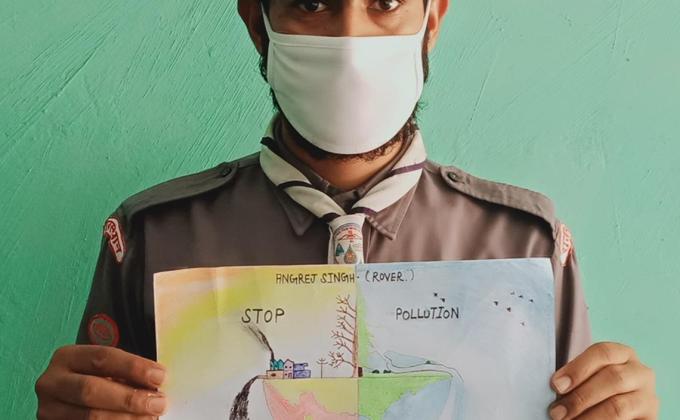 पोस्टर के माध्य्म से पर्यावरण जागरूकता का दिया सन्देश।