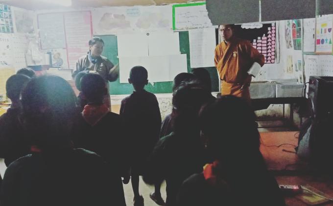 Hand signal Teaching. 