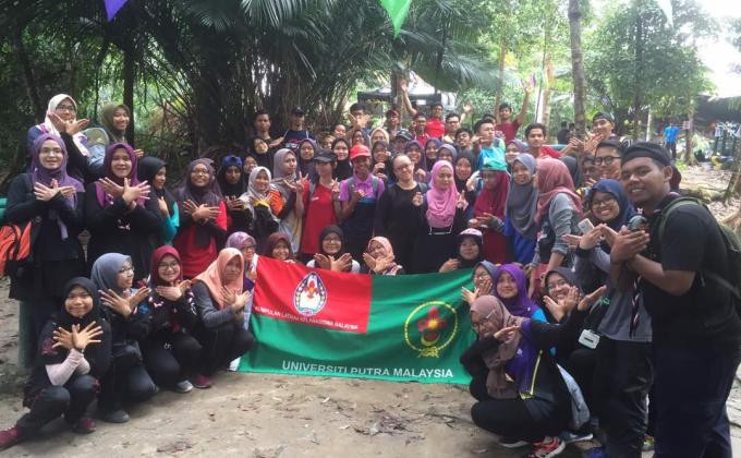 PROGRAM HIKING TRAILS CLEANING DI BUKIT SAGA, SELANGOR